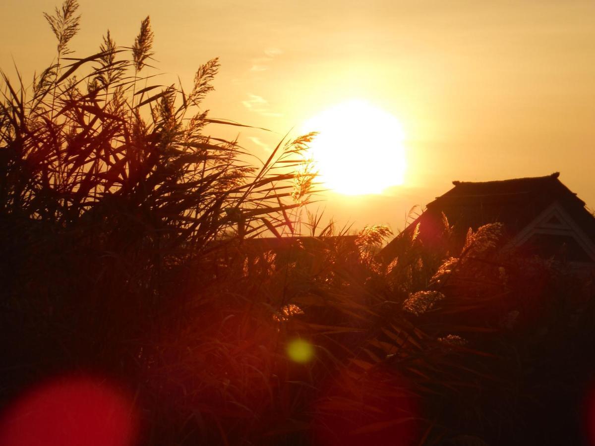 Pfahlbau Sunset I Toplage Elektroboot Inklusive Rust Εξωτερικό φωτογραφία